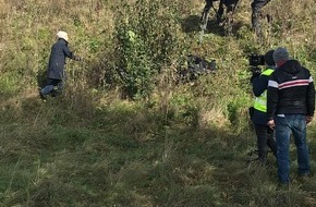 Polizeiakademie Niedersachsen: POL-AK NI: Studierende der Polizeiakademie Niedersachsen unterstützen bei einem Fahndungsaufruf in der Sendung "Aktenzeichen XY ... ungelöst"