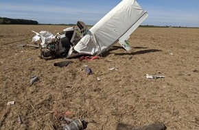 Polizei Düren: POL-DN: Ultraleichtflugzeug bei Soller abgestürzt