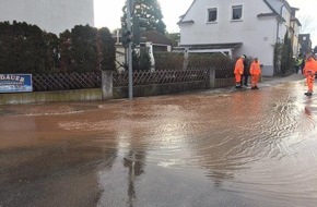 Polizeidirektion Landau: POL-PDLD: Wasserrohrbruch in der Brandenburgerstraße