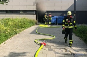 Feuerwehr München: FW-M: Brennender Müllraum (Moosach)