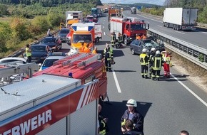 Polizeiinspektion Göttingen: POL-GÖ: (361/2022) Schwerer Auffahrunfall auf der A38 - 44 Jahre alter Pkw-Fahrer wird schwer verletzt, Zeugen zum Unfallhergang gesucht: Abschlussmeldung