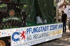 Hessentag 2023: Der Hessentagswagen wurde feierlich enthüllt und getauft