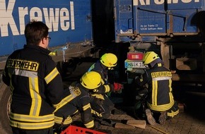 Freiwillige Feuerwehr Selfkant: FW Selfkant: Große Einsatzübungen im Selfkant