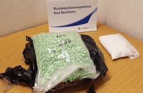 Bundespolizeiinspektion Bad Bentheim: BPOL-BadBentheim: Vier Kilogramm Ecstasy zwischen Lebensmitteln entdeckt / Zwei Drogenschmuggler in Haft