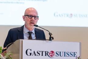 Conférence de presse annuelle GastroSuisse: Le franc fort et le tourisme de la restauration défient l&#039;hôtellerie-restauration