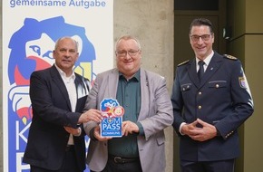 PD Main-Taunus - Polizeipräsidium Westhessen: POL-MTK: Hattersheim erhält KOMPASS-Sicherheitssiegel für die Umsetzung von Präventionsmaßnahmen zur Stärkung des Sicherheitsgefühls
