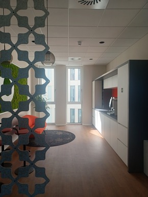 'Moving day' in Stuttgart: Vodafone startet in neue Büro- und Arbeitswelt im Fasanenhof