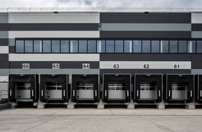 LIDL Schweiz: Lidl Schweiz eröffnet zweites Warenverteilzentrum - Ein Arbeitsplatz für Übermorgen