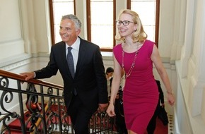 Fürstentum Liechtenstein: ikr: Regierungsrätin Aurelia Frick diskutiert mit Bundesrat Didier Burkhalter mögliche Auswirkungen der Masseneinwanderungsinitiative