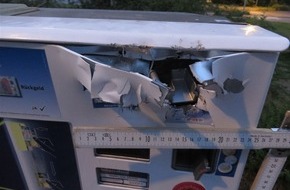 Kreispolizeibehörde Olpe: POL-OE: Aufmerksamer Zeuge beobachtet Automatenaufbruch