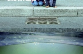 Association Suisse des Gardes-Pêche: UNE EMPREINTE DANS LA FONTE / UN POISSON SUR UNE GRILLE - 
«Sous chaque grille se cache une rivière» (Image/Document)
