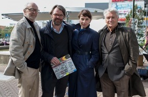 ZDF: Neue ZDF-Kino-Koproduktion: Robert Thalheim inszeniert "Kundschafter des Friedens" mit Henry Hübchen, Michael Gwisdek, Thomas Thieme, Winfried Glatzeder und Jürgen Prochnow (FOTO)