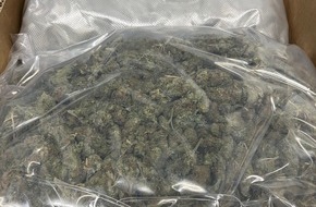 Polizei Rhein-Erft-Kreis: POL-REK: 251021-1: Polizisten stellen mehr als 150 Kilogramm Marihuana sicher - Festnahme
