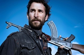 ProSieben: Smarter Rebell: Noah Wyle geht in Staffel zwei von "Falling Skies" erneut auf Alienjagd (BILD)