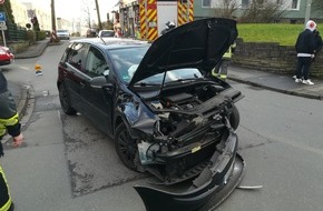 Feuerwehr Wetter (Ruhr): FW-EN: Wetter - Verkehrsunfall am Freitag