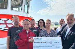 Nordseeheilbad Cuxhaven GmbH: Nordseeheilbad Cuxhaven GmbH übergibt Spendenscheck an die DGzRS
