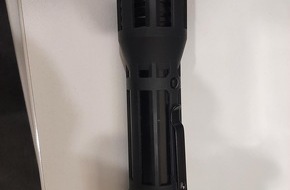 Bundespolizeidirektion Flughafen Frankfurt am Main: BPOLD FRA: Im Handgepäck - Taschenlampe entpuppt sich als Elektroschocker