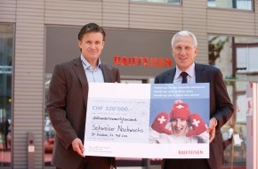 Raiffeisen Schweiz: Raccolti 320'000 franchi con la promozione Raiffeisen per i fan «Hands up» rivolta alle nuove leve di Swiss-Ski