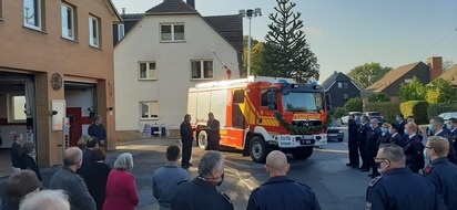 Feuerwehr Wetter (Ruhr): FW-EN: Wetter - Übergabe eines neuen Großfahrzeugs