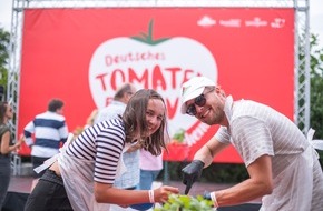 Deutschland - Mein Garten (eine Initiative der Bundesvereinigung der Erzeugerorganisationen Obst und Gemüse / BVEO): Großer Andrang und Begeisterung pur bei den Besuchern des ersten "Deutschen Tomatenfestivals"