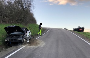 Polizeidirektion Kaiserslautern: POL-PDKL: Fünf verletzte Personen bei Verkehrsunfall auf der K 20