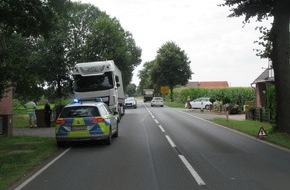 Polizeiinspektion Nienburg / Schaumburg: POL-NI: Verkehrsunfall zwischen Lkw und Pkw in Frestorf - Zeugen gesucht