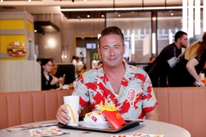 Sein höchstes Konzert aller Zeiten: McDonald&apos;s bringt Dick Brave in die Luft