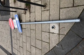 Polizeidirektion Landau: POL-PDLD: Beschädigte Verkehrszeichen in Landau