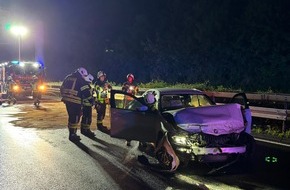 Feuerwehr Sprockh&ouml;vel: FW-EN: PKW verunfallt auf Autobahn