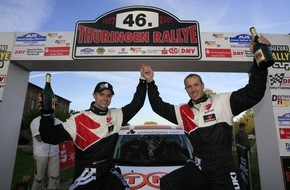 SUZUKI Deutschland GmbH: Von zwei Kufen auf vier Räder: Rennrodel-Weltmeister David Möller und WM-Dritter Jan Eichhorn beim Suzuki Rallye Cup