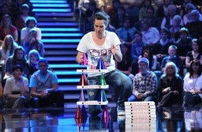 SAT.1: Freitag ist Spieleabend! "Die perfekte Minute" mit Ulla Kock am Brink ab Freitag, 30. April 2010, 20.15 Uhr