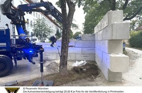 Feuerwehr München: FW-M: Weltkriegsbombe erfolgreich entschärft (Schwabing)