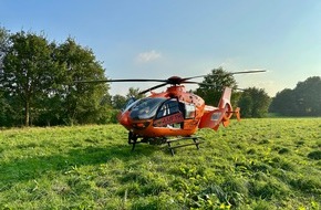 Freiwillige Feuerwehr Hünxe: FW Hünxe: Kollision zwischen Motorrad und Traktor - Rettungshubschrauber im Einsatz