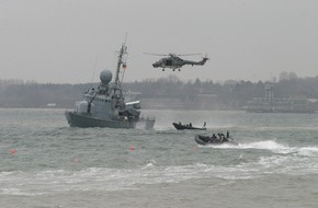 Presse- und Informationszentrum Marine: Startschuss für größtes Manöver auf der Ostsee 3.500 Soldaten üben bei "NORTHERN COASTS " und "DANISH EXERCISE" (mit Bild)