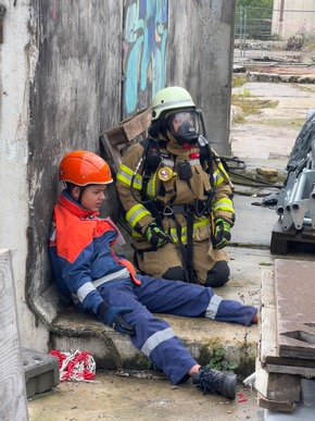 FW-EN: Jahresübung der Feuerwehr Herdecke - 14 Verletzte durch Gebäudeeinsturz nach Explosion