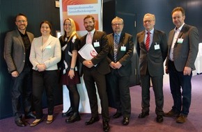 Medical Data Institute GmbH: Interprofessioneller Gesundheitskongress in Dresden: Expertengruppe stellt Kompressionstherapie auf den Prüfstand