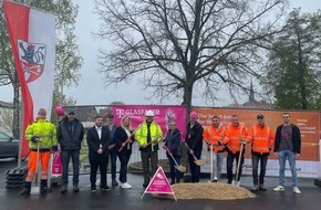 Deutsche Telekom AG: Thundorf i.Ufr.: Telekom startet Glasfaserausbau im Ortsteil Theinfeld