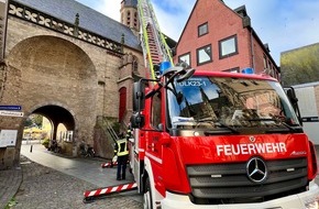 Feuerwehr Xanten: FW Xanten: Erfolgreiche Ausbildung zum Drehleitermaschinisten