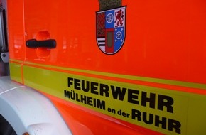 Feuerwehr Mülheim an der Ruhr: FW-MH: Frau in letzter Minute aus einer verrauchten Wohnung gerettet.