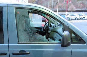 Kreispolizeibehörde Olpe: POL-OE: Unbekannte beschädigen Fahrzeuge