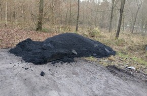 Polizeipräsidium Ludwigsburg: POL-LB: Renningen: Asphalt unerlaubt auf Waldparkplatz entsorgt
