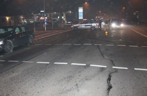 Polizeipräsidium Rheinpfalz: POL-PPRP: Verkehrsunfall mit leicht verletzter Person und 50.000 Euro Sachschaden