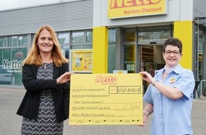 Netto Marken-Discount Stiftung & Co. KG: Große Spendenbereitschaft: Netto-Kunden spenden über 220.800 Euro für Tafel Deutschland e.V.