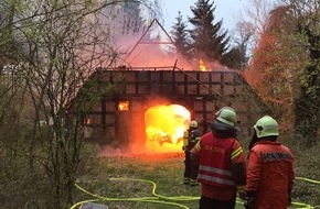 Polizeiinspektion Nienburg / Schaumburg: POL-NI: Nienburg -Wohnhausbrand mit einem Toten
