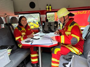 KFV Bodenseekreis: Großer Feuerwehreinsatz wegen Schwelbrand in Wiggenweiler