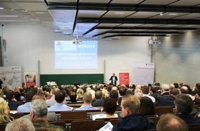 Polizeipräsidium Koblenz: POL-PPKO: Sicherheitsgespräche am Deutschen Eck in Koblenz
"Innere Sicherheit mitten im Leben und vor Ort -
Kommunale und polizeiliche Herausforderungen"