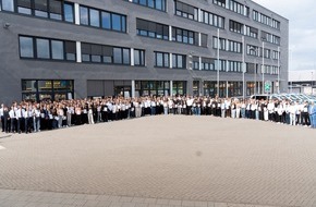 Polizei Aachen: POL-AC: 216 neue Kommissaranw&auml;rterinnen und -anw&auml;rter starten bei der Polizei Aachen: Besonderer Einstellungsjahrgang nach Rekordbewerberzahl