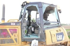 Polizei Düren: POL-DN: Baustellenfahrzeug beschädigt