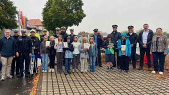Polizeipr&auml;sidium Mittelhessen - Pressestelle: Mittelhessen: Blitz f&uuml;r Kids: Viertkl&auml;ssler zeigen Tempos&uuml;ndern die gelbe Karte