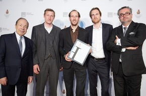 LightGlass Technology GmbH: "Forschungs-Oscar": LightGlass als Preisträger beim diesjährigen Houskapreis ausgezeichnet - BILD